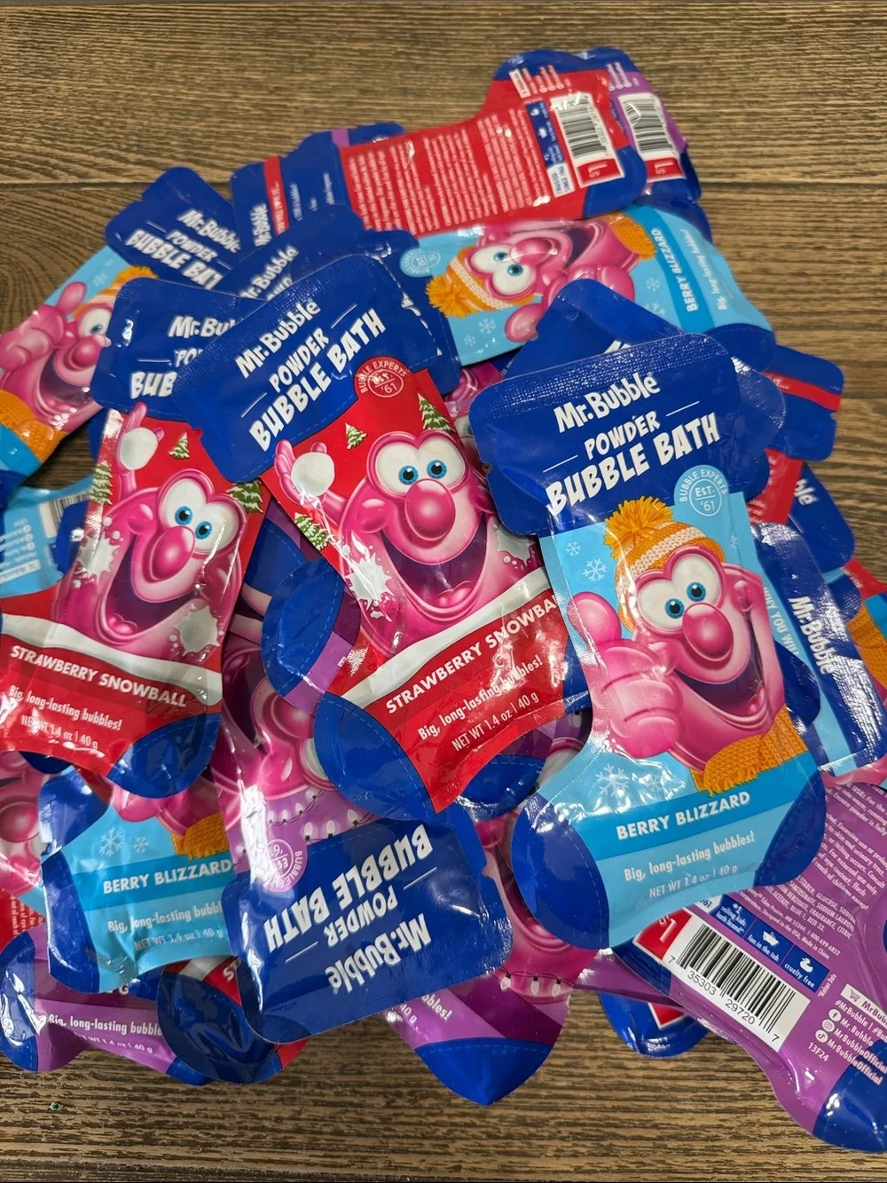 (43) Mr. Bubble Powder Bubble Bath Single-Use Packets Strawberry, Grape, Berry